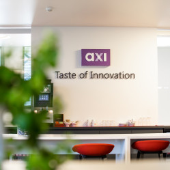 HR @ AXI